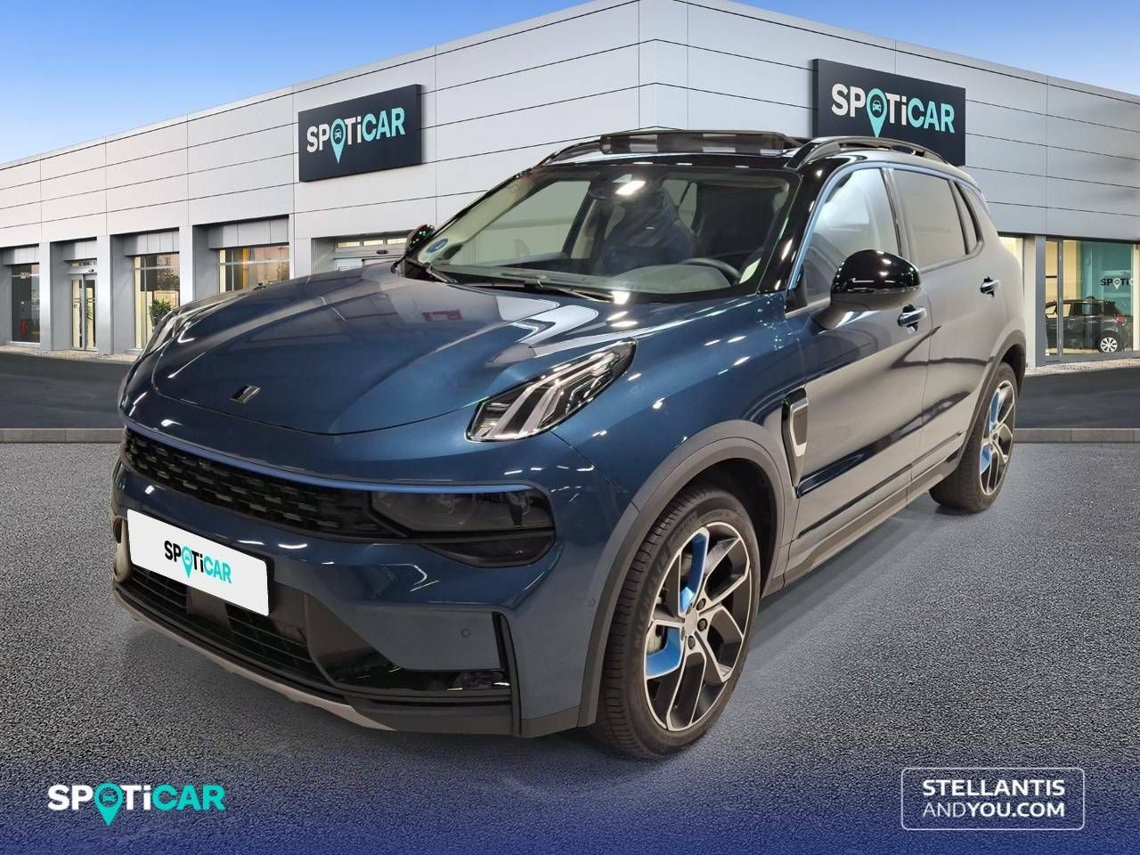 Foto LYNK&CO 01 1