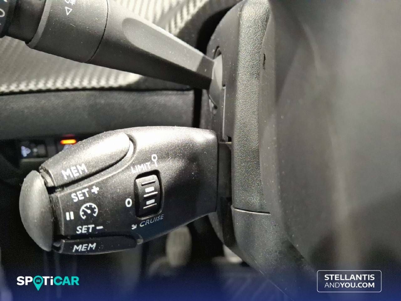 Foto Peugeot 208 15