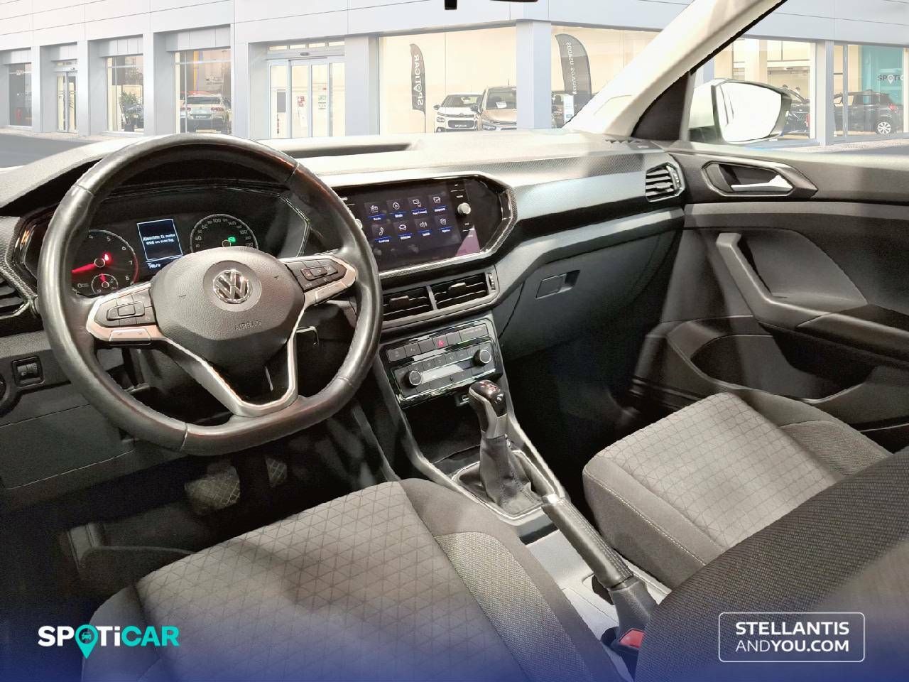 Foto Volkswagen T-Cross 8