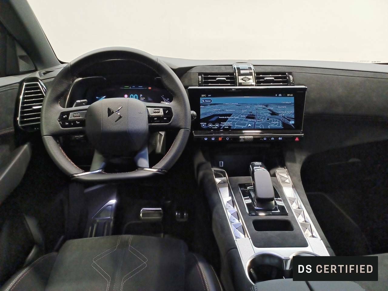 Foto DS Automobiles DS 7 8