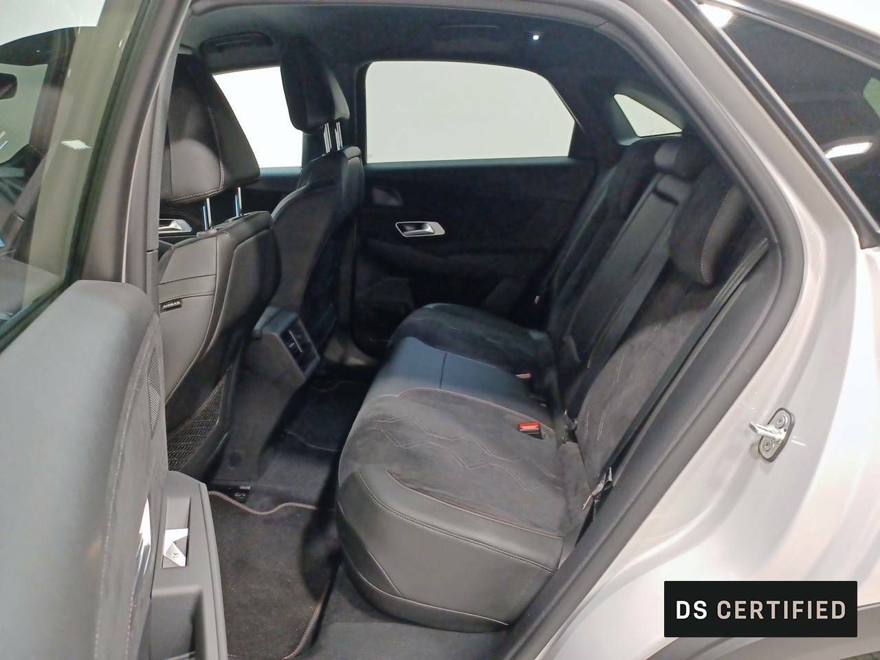 Foto DS Automobiles DS 7 10