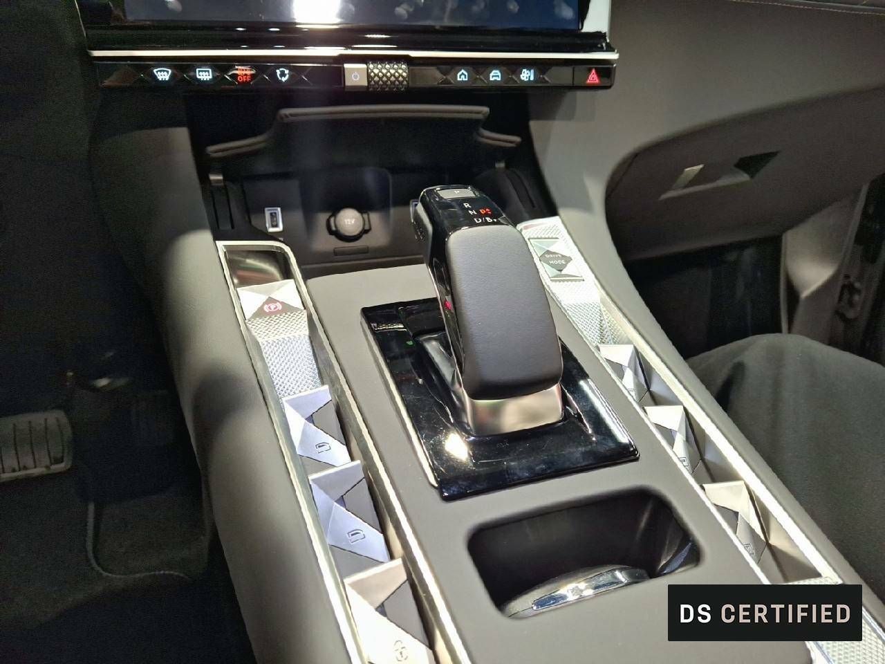 Foto DS Automobiles DS 7 18