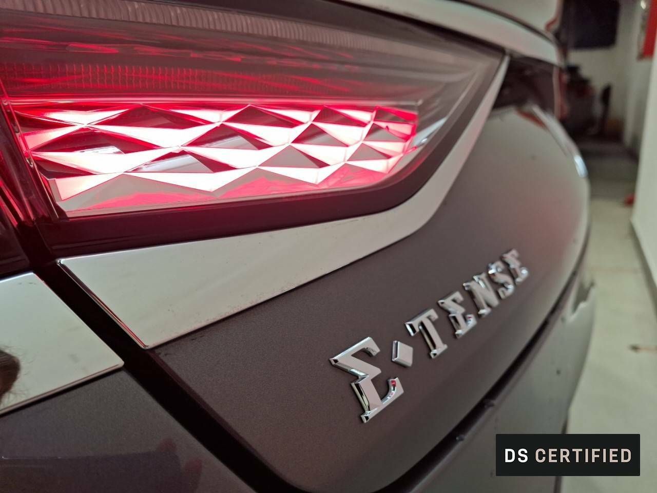 Foto DS Automobiles DS 9 25