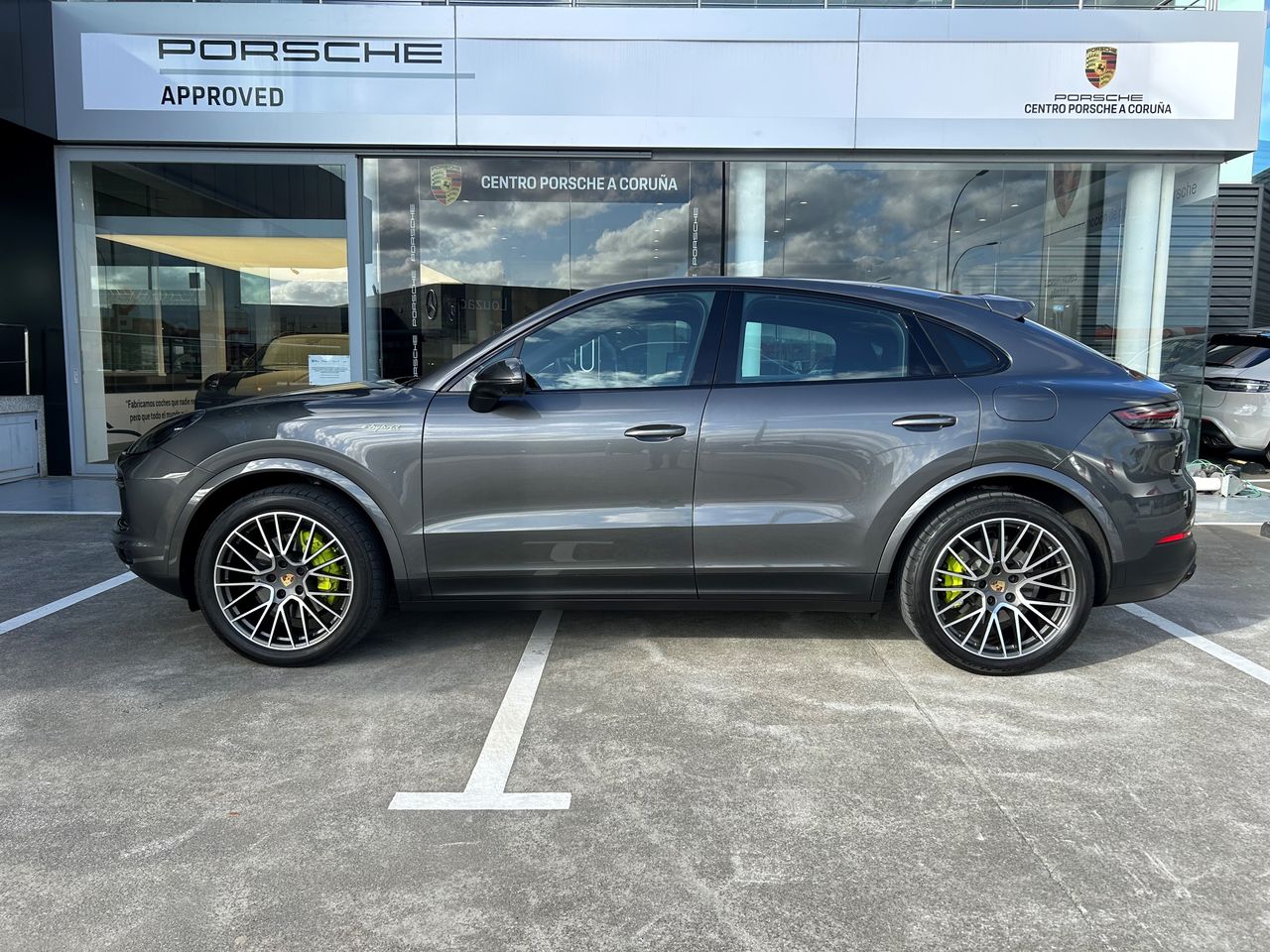 Foto Porsche Cayenne Coupe 2