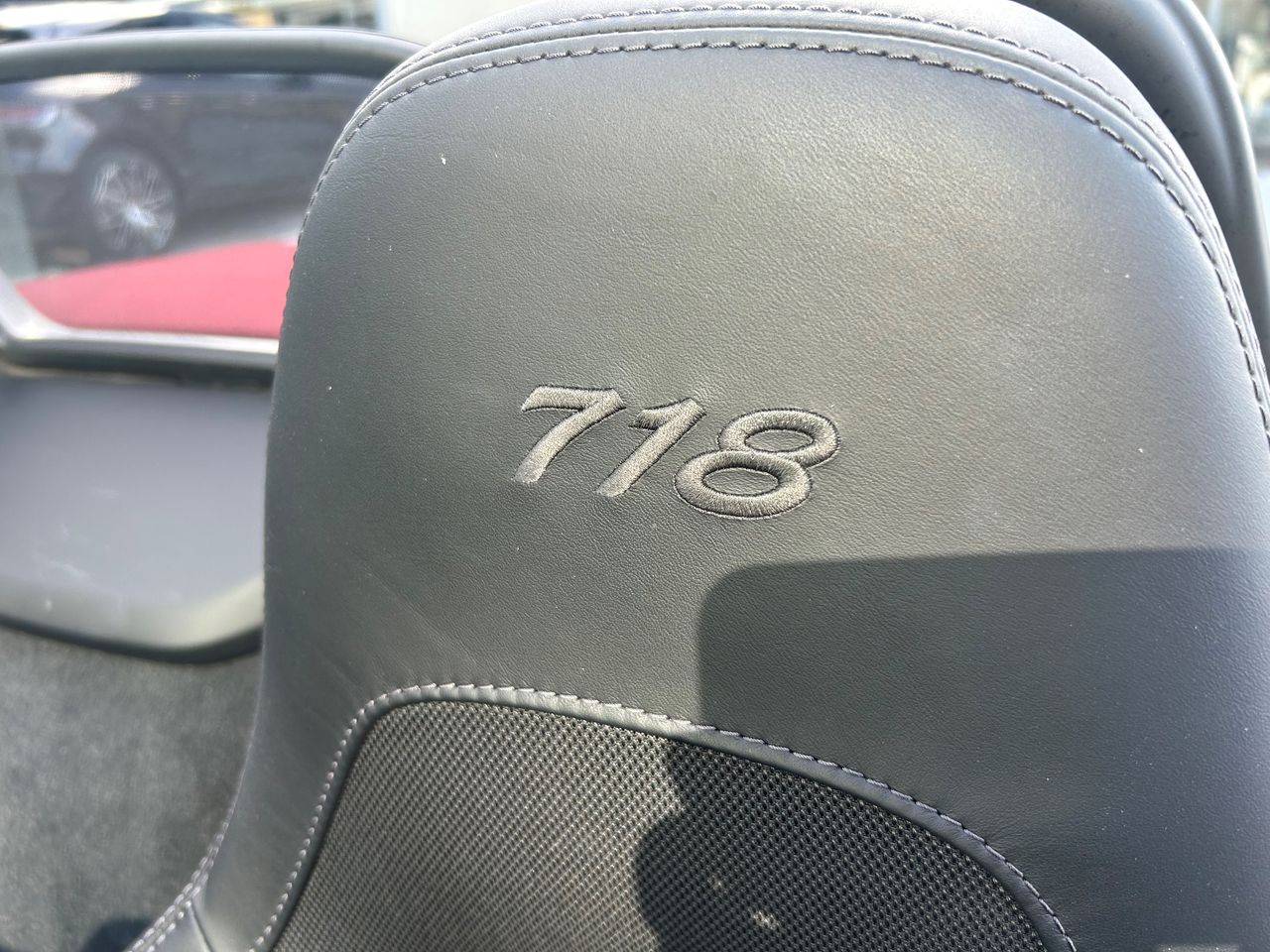 Foto Porsche 718 18