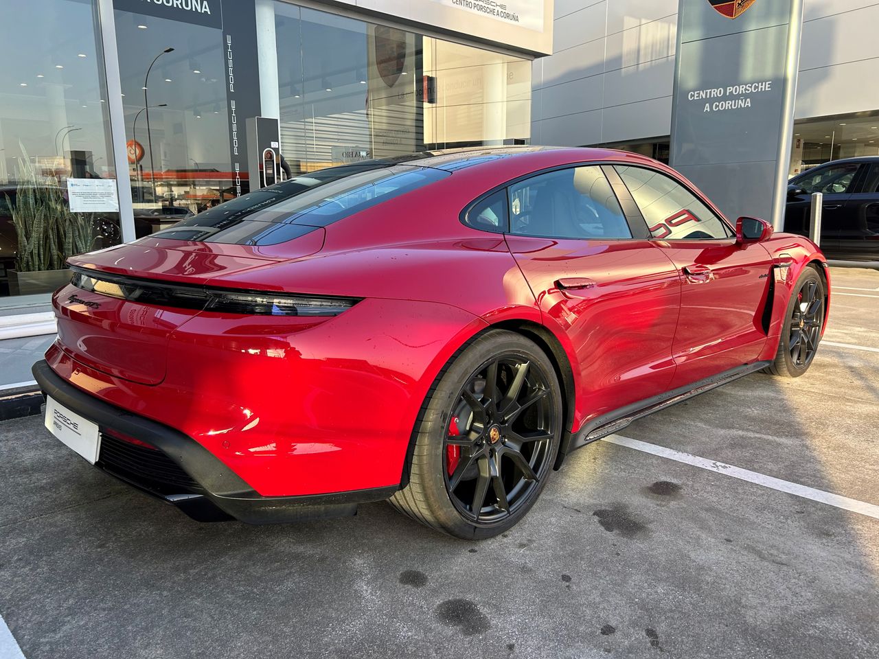Foto Porsche Taycan 5