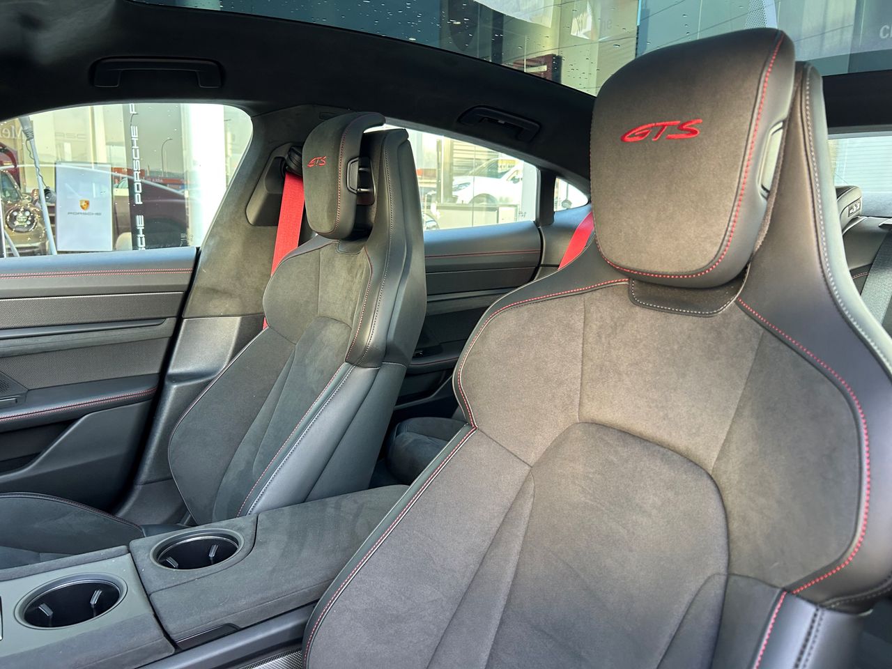 Foto Porsche Taycan 11