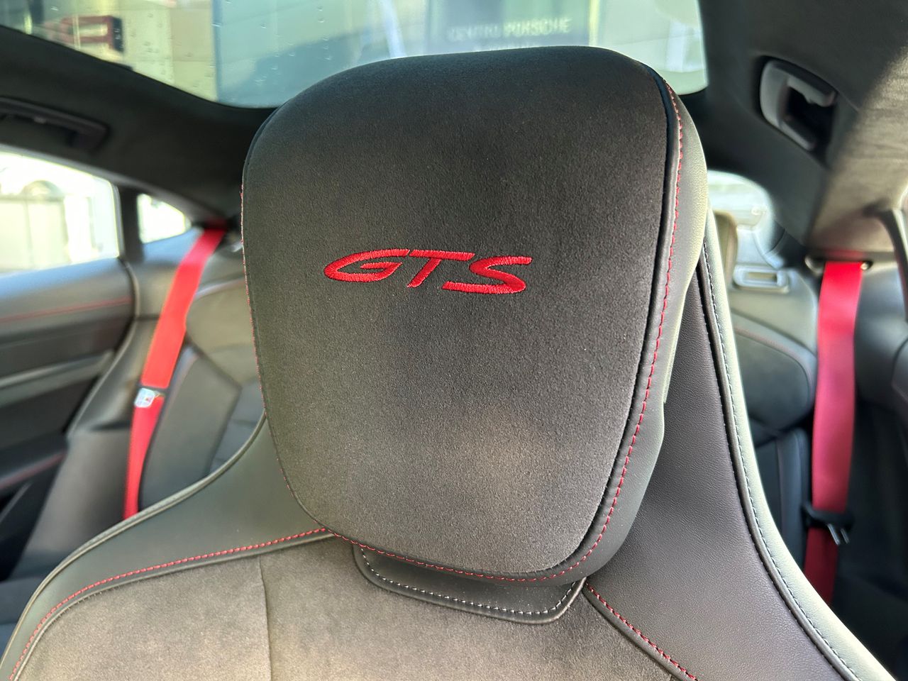 Foto Porsche Taycan 12