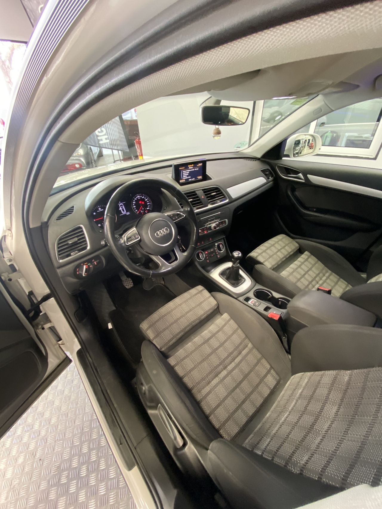 Foto Audi Q3 10