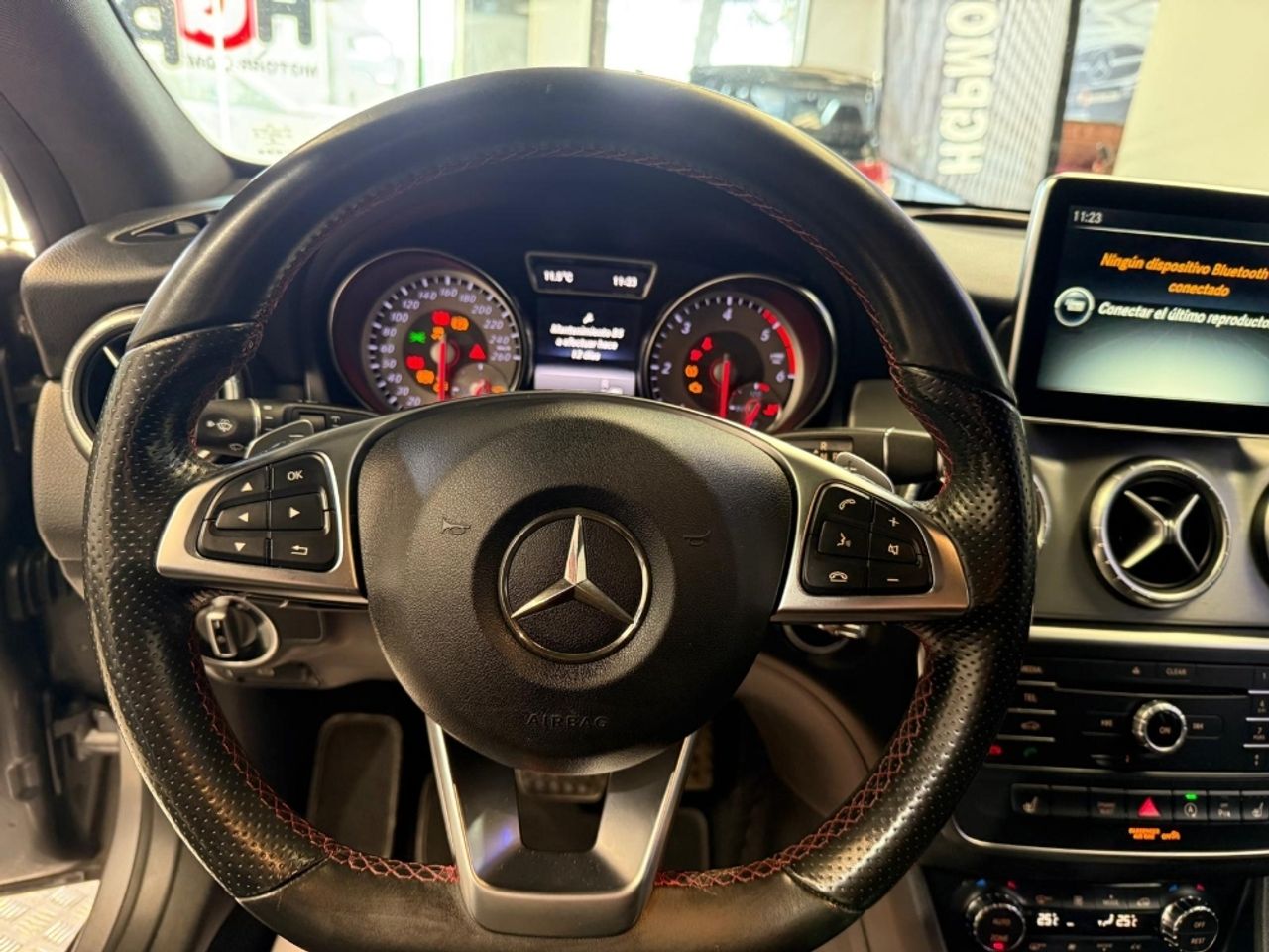 Foto Mercedes-Benz Clase CLA 13
