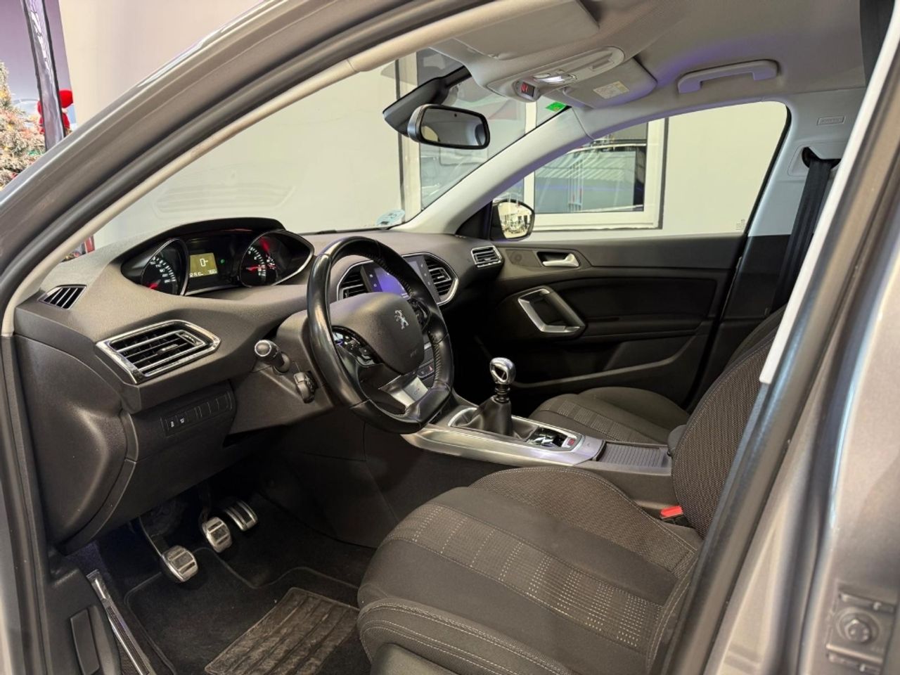 Foto Peugeot 308 8