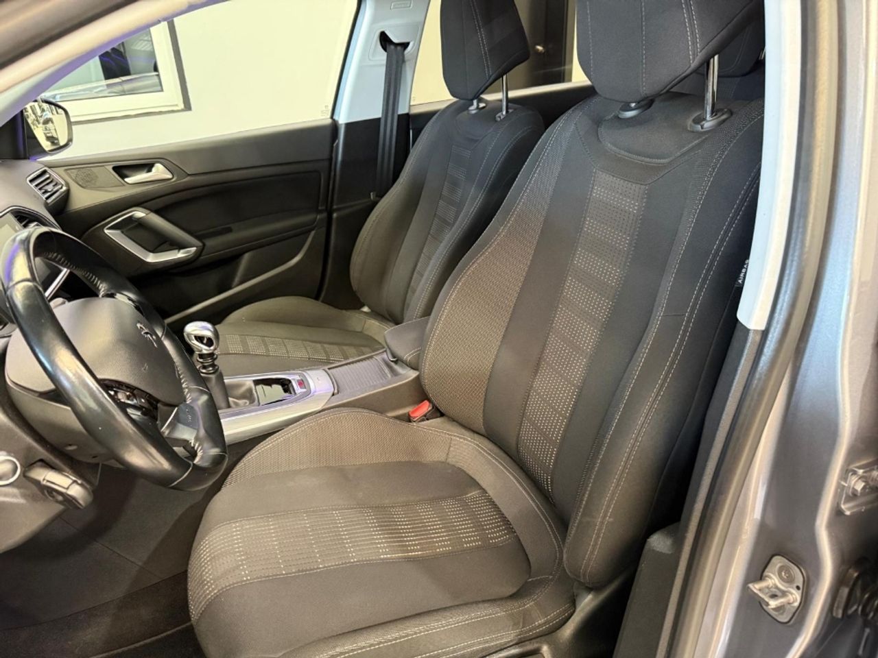 Foto Peugeot 308 10