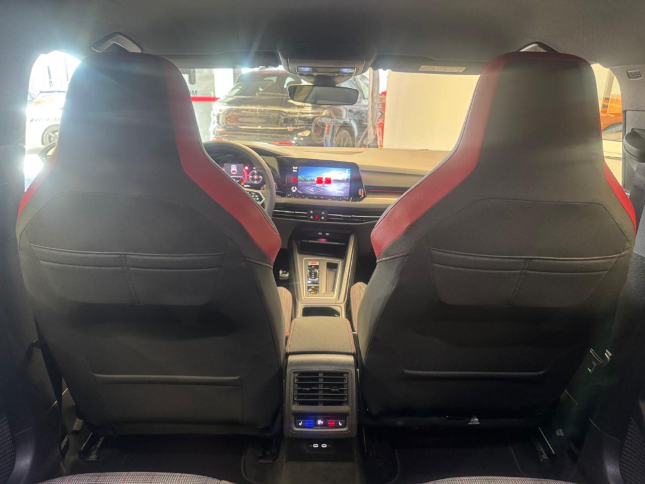 Foto Volkswagen Golf 24
