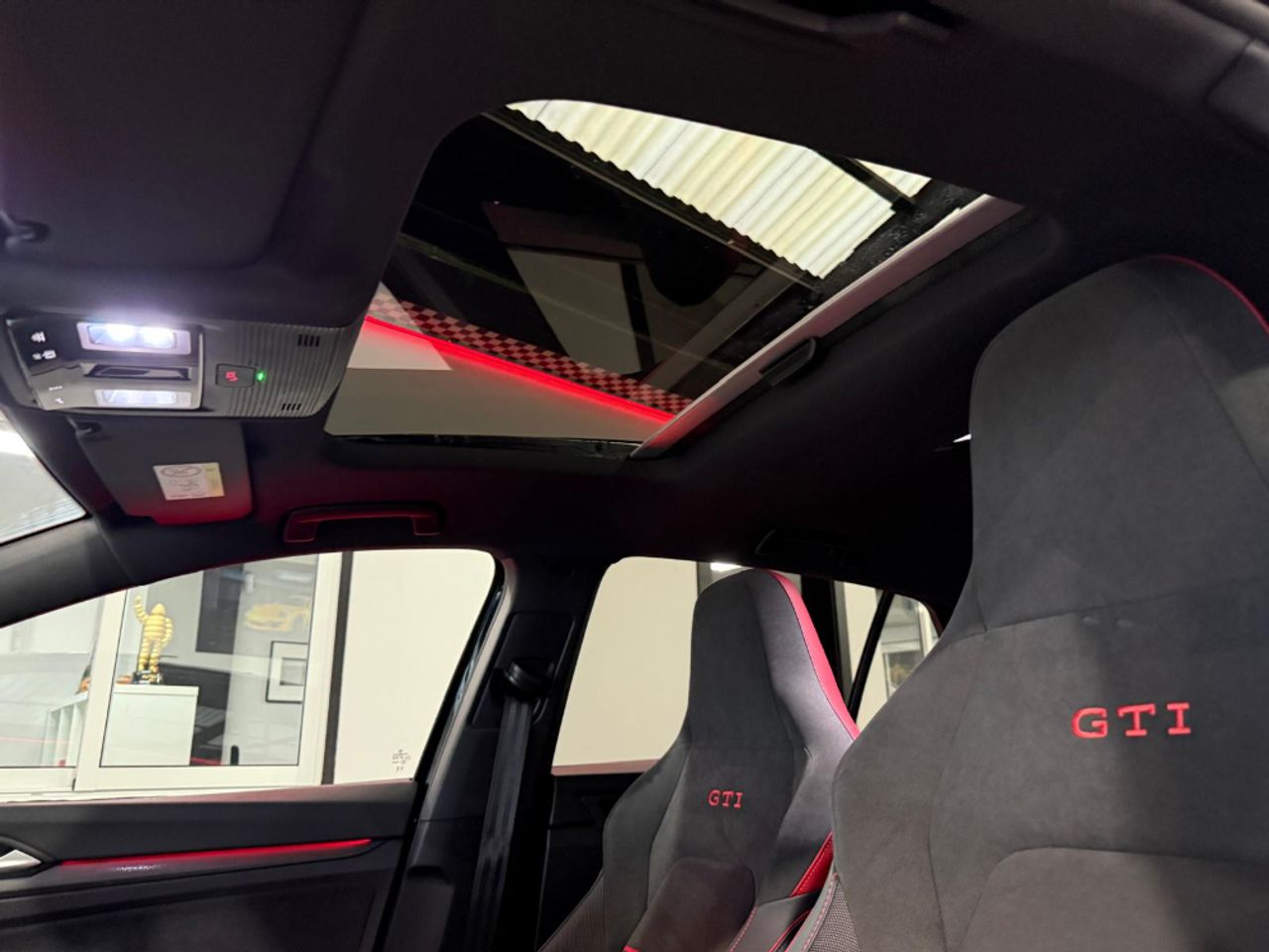 Foto Volkswagen Golf 14