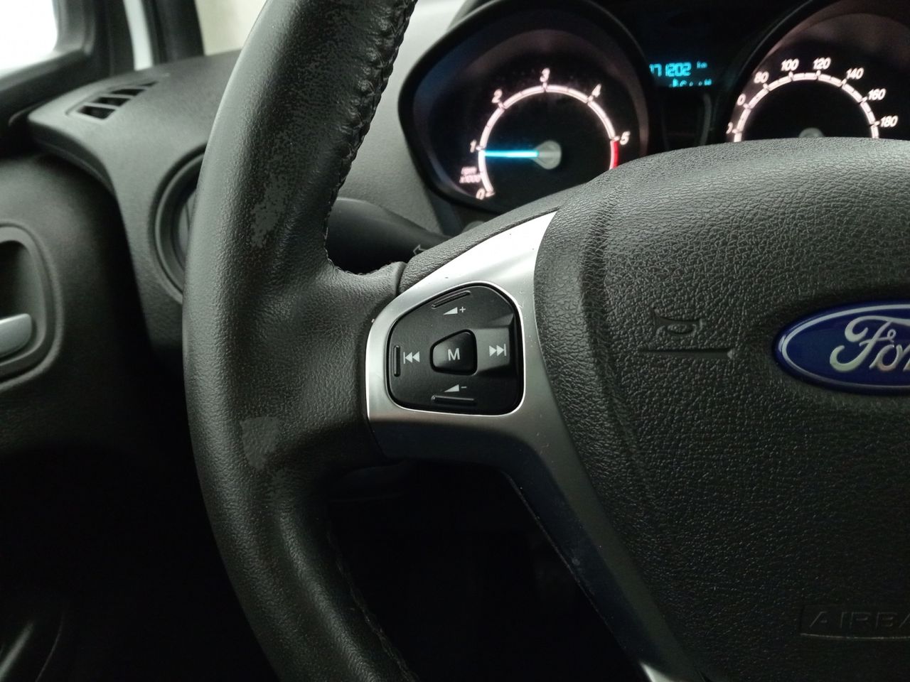 Foto Ford Transit  Courier 14