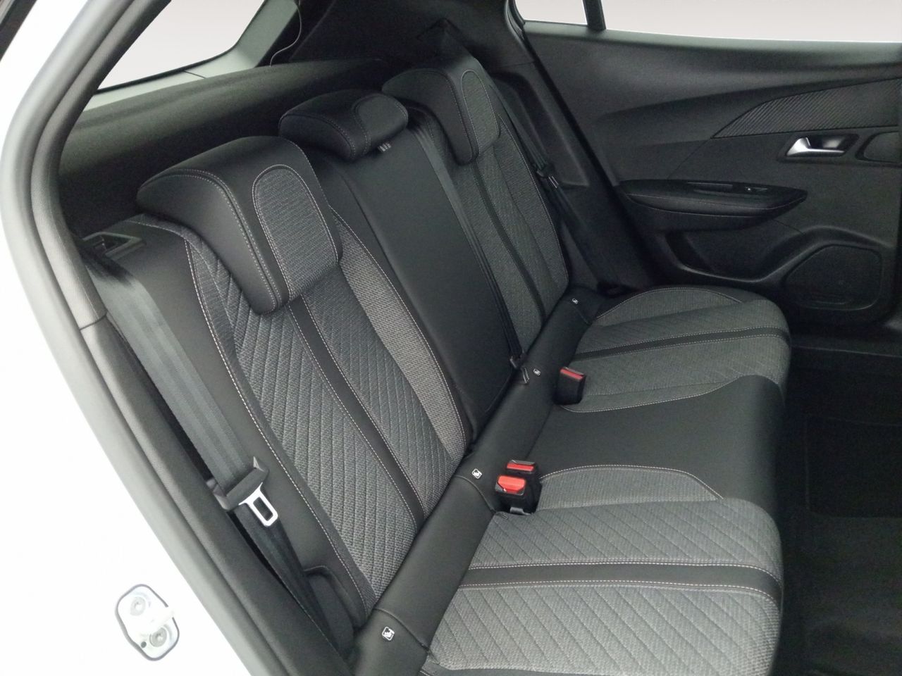 Foto Peugeot 2008 9