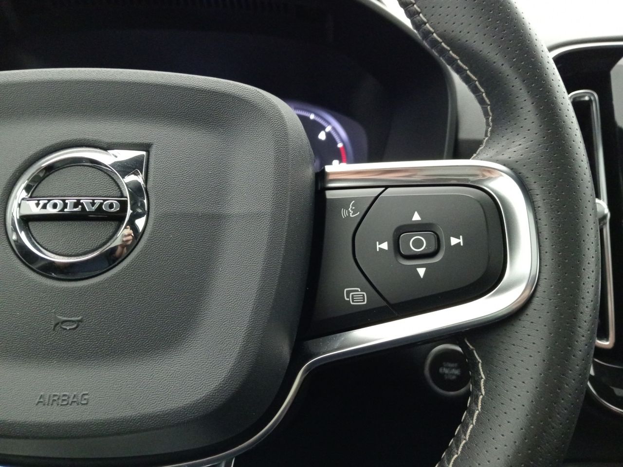 Foto Volvo XC40 15