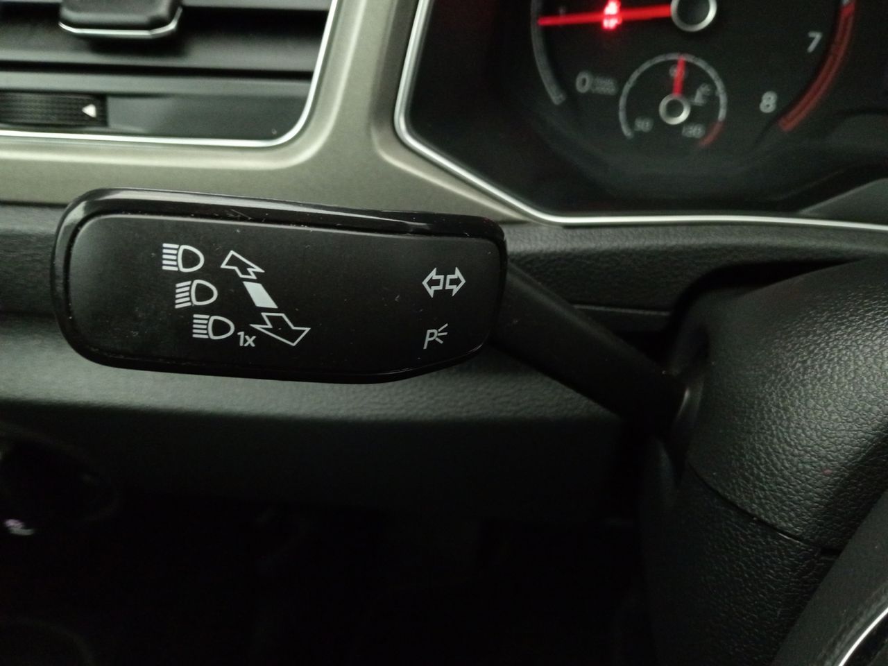 Foto Volkswagen T-Roc 18
