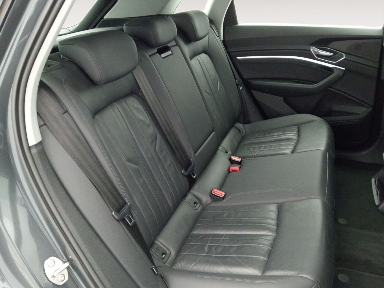 Foto Audi E-tron 9