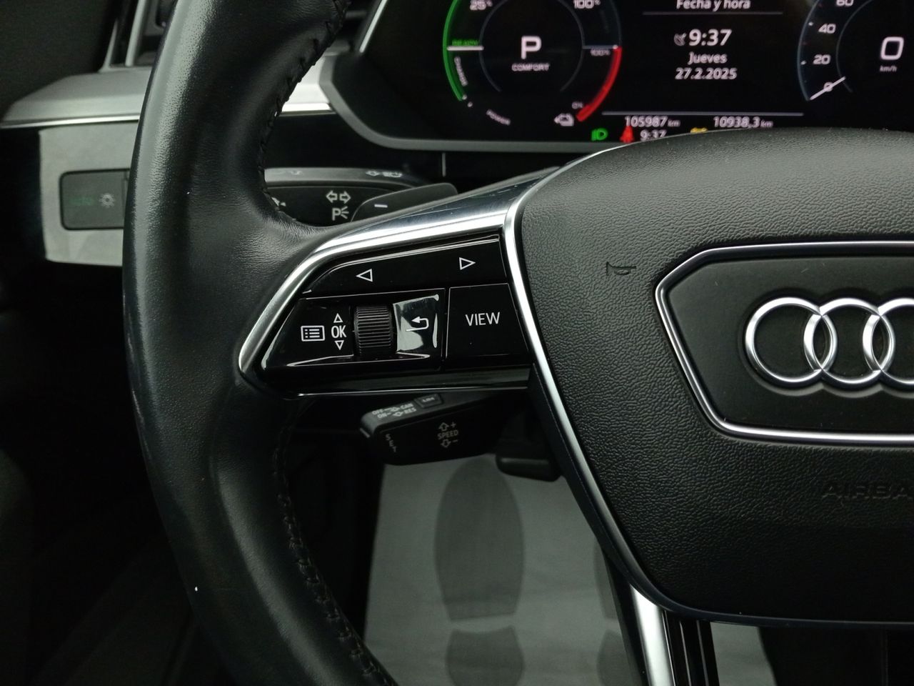 Foto Audi E-tron 16
