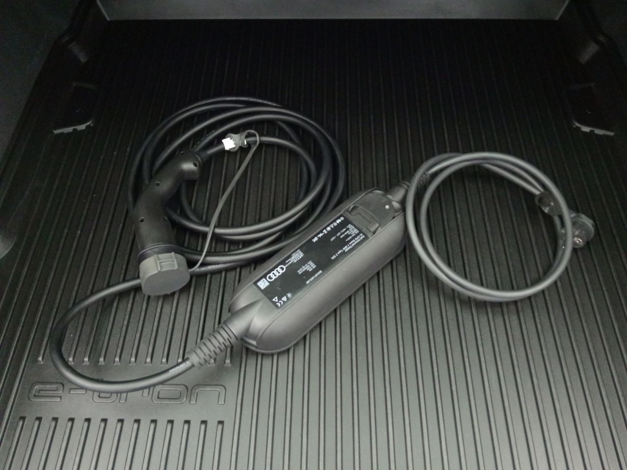 Foto Audi E-tron 26