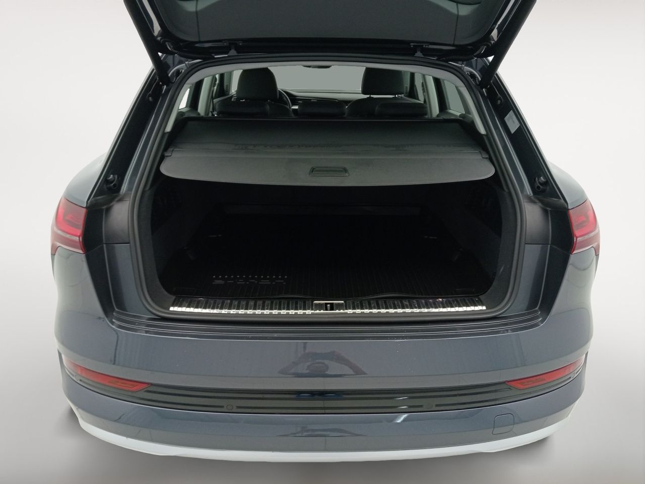 Foto Audi E-tron 27