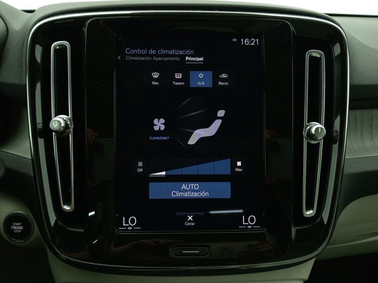 Foto Volvo XC40 14