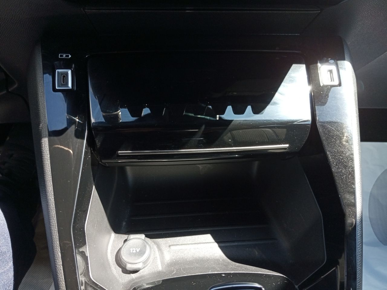 Foto Peugeot 2008 13