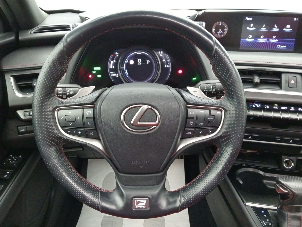 Foto Lexus UX 7