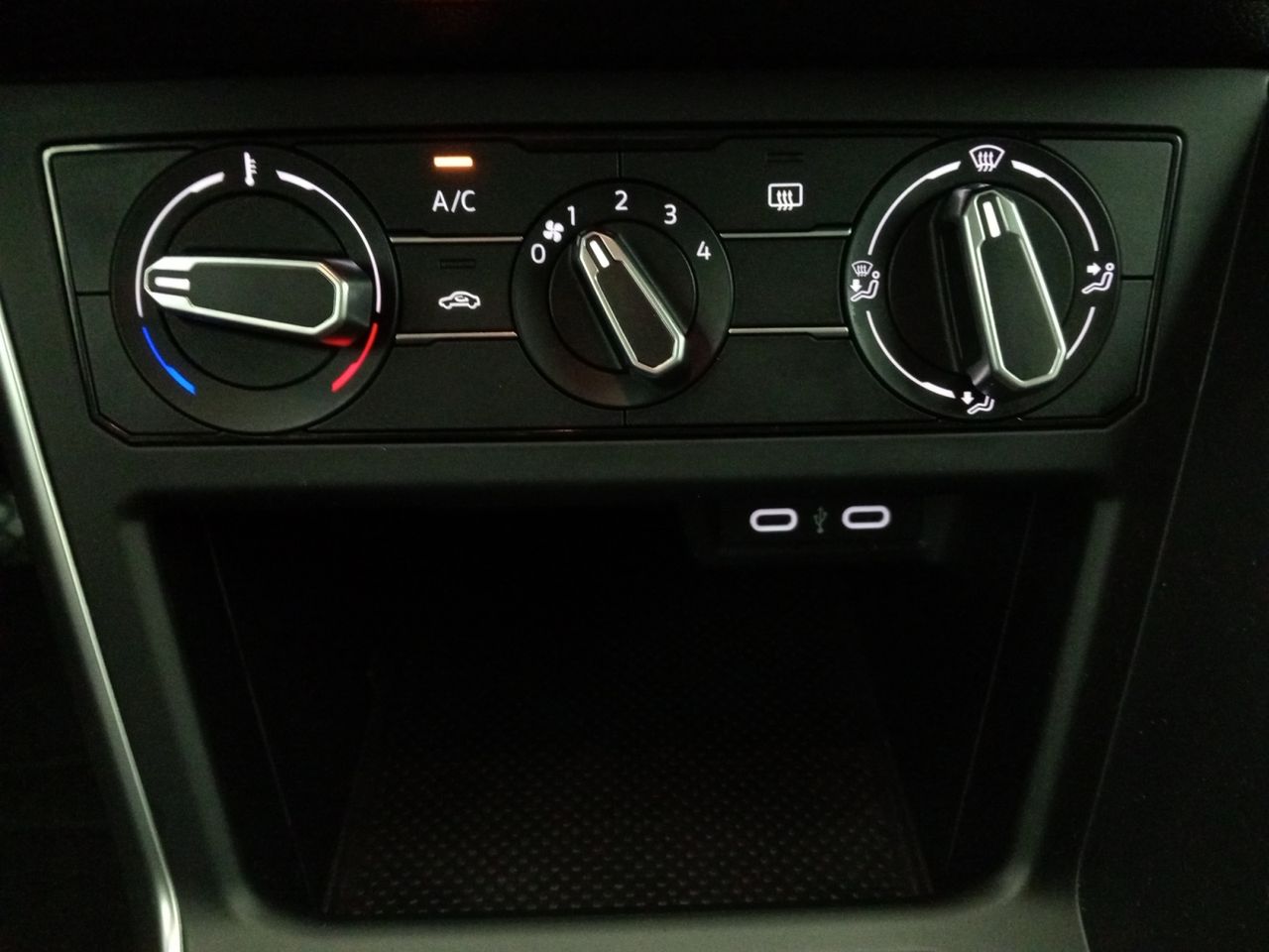 Foto Volkswagen Polo 13