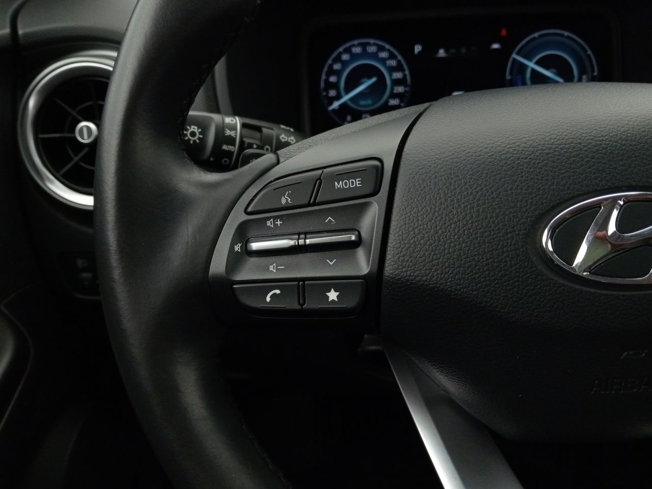 Foto Hyundai Kona 15