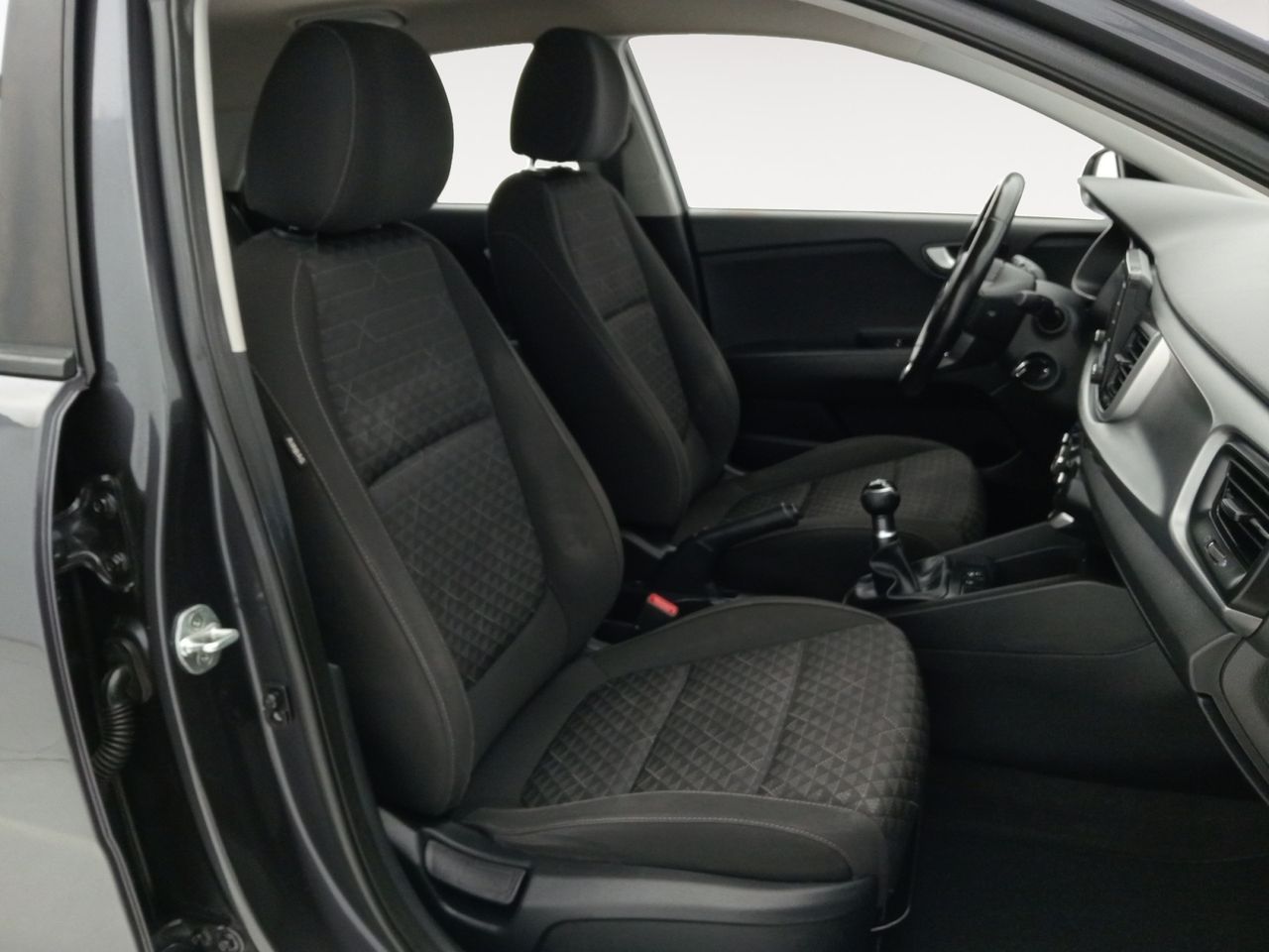 Foto Kia Rio 8