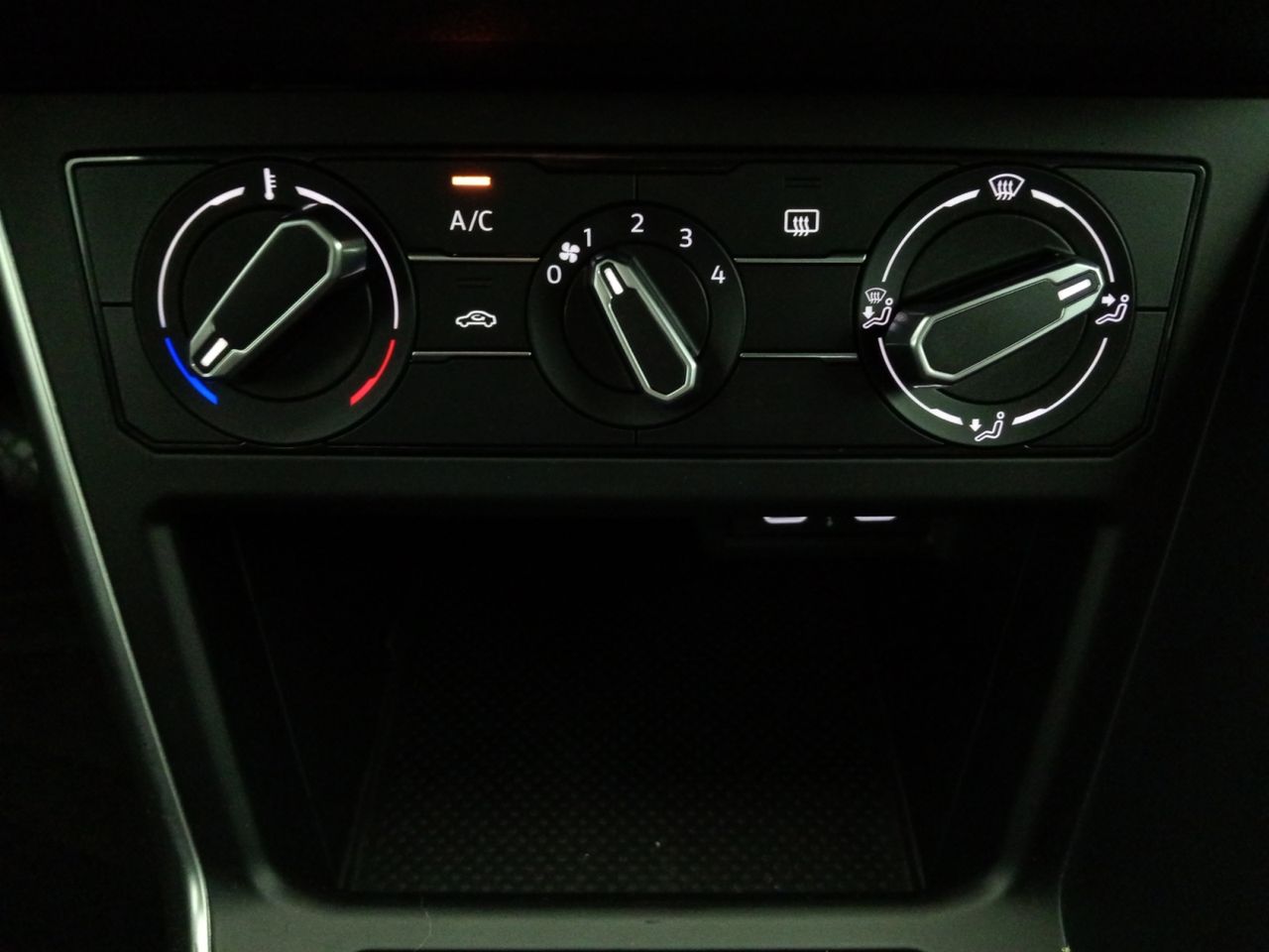 Foto Volkswagen Polo 13