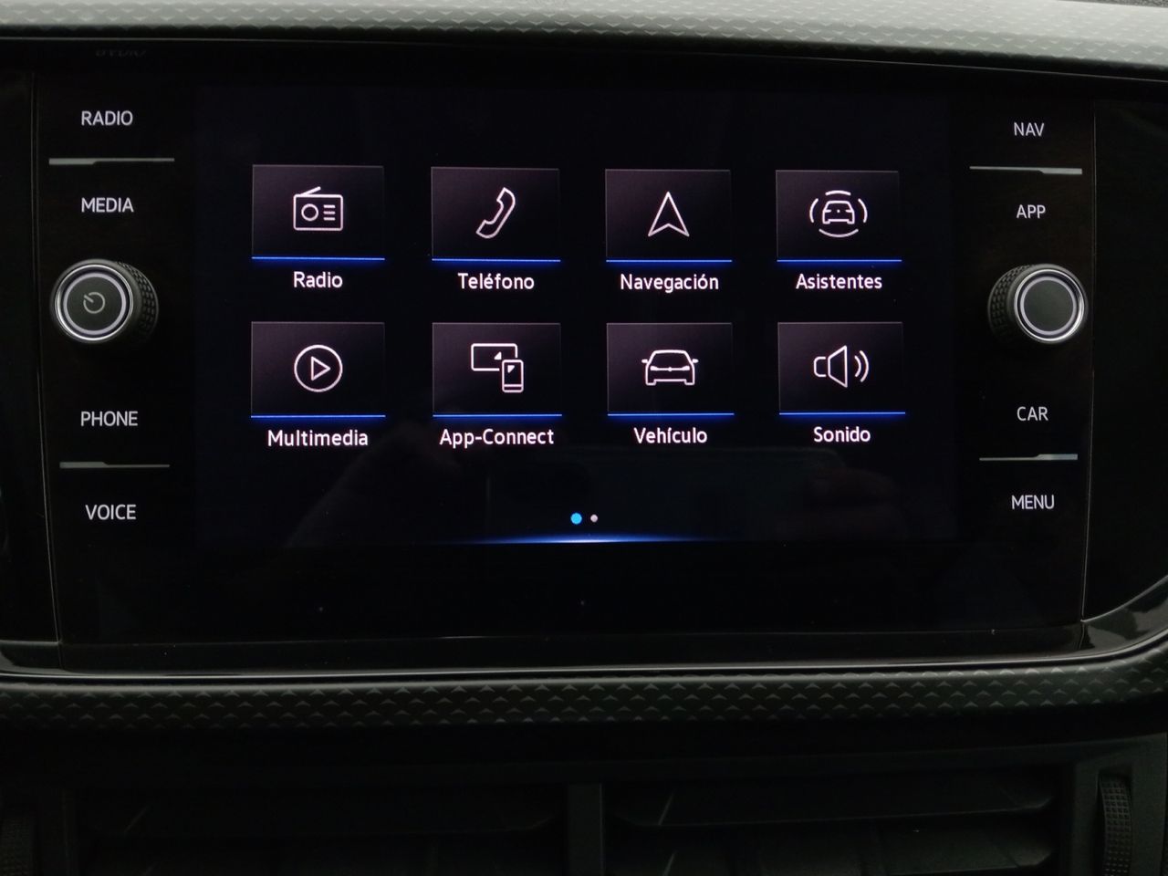 Foto Volkswagen T-Cross 11