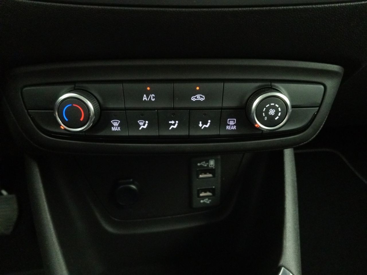 Foto Opel CrossLand 13
