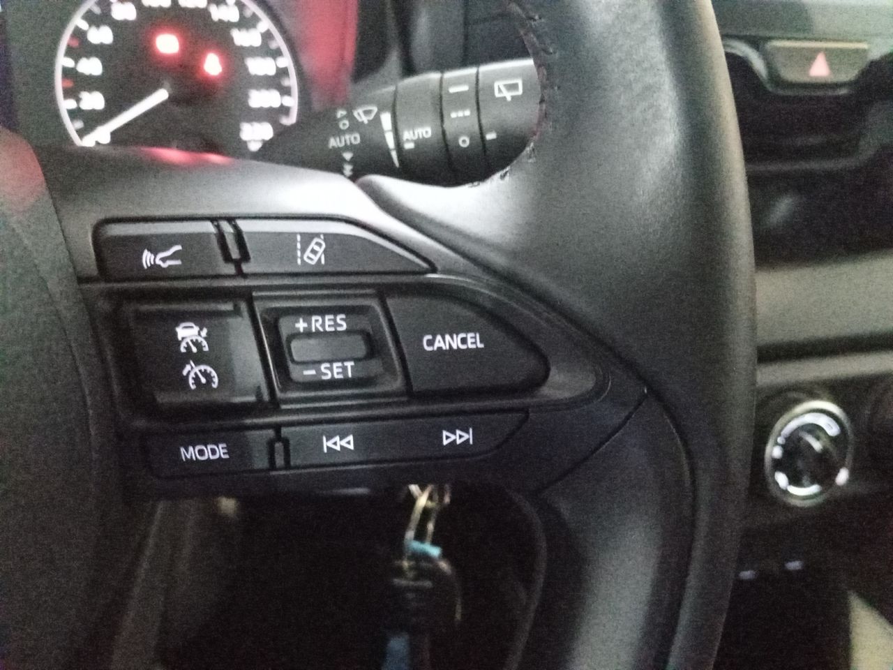 Foto Toyota Yaris 16