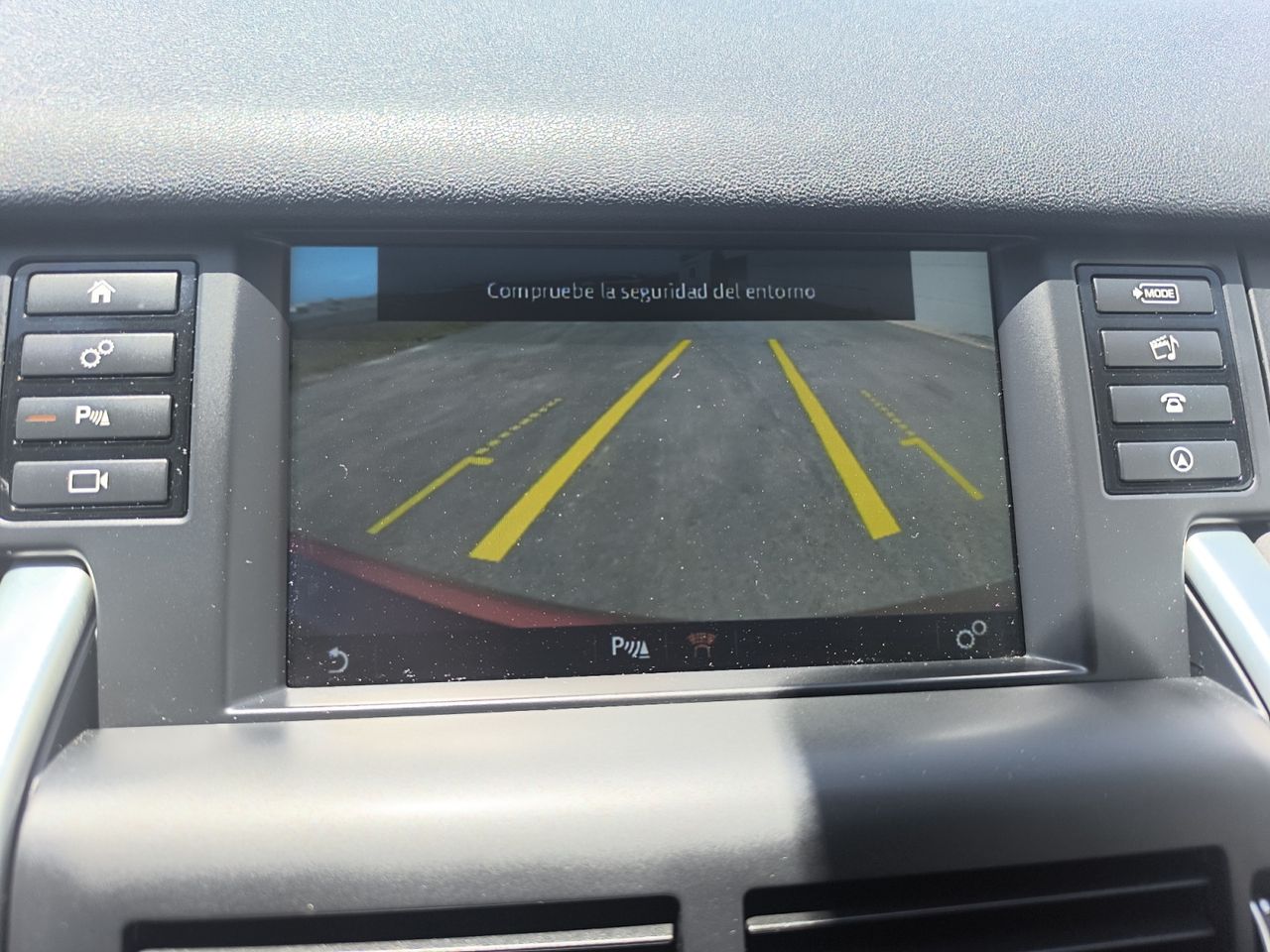Foto Land-Rover Discovery Sport 14