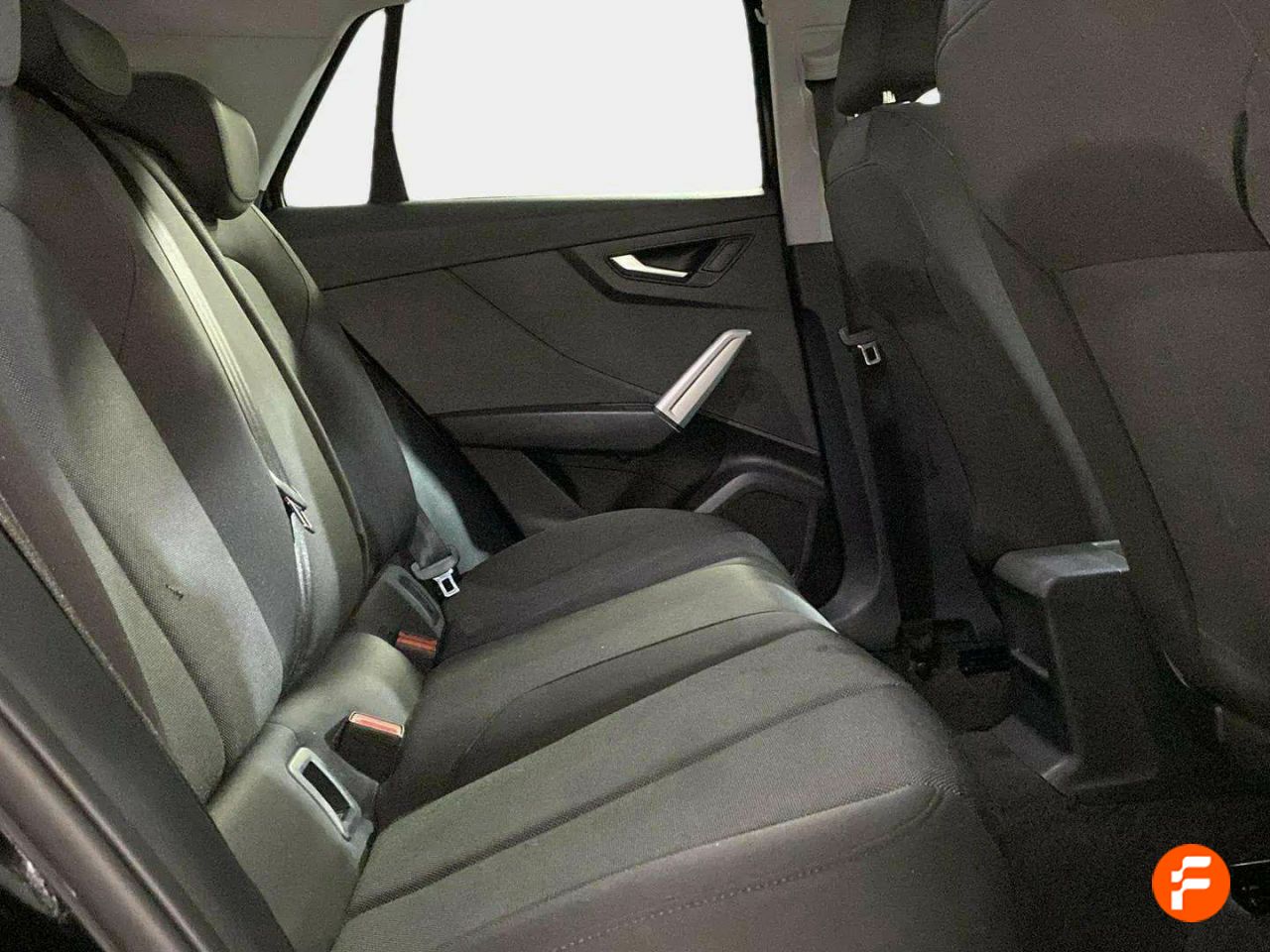Foto Audi Q2 13