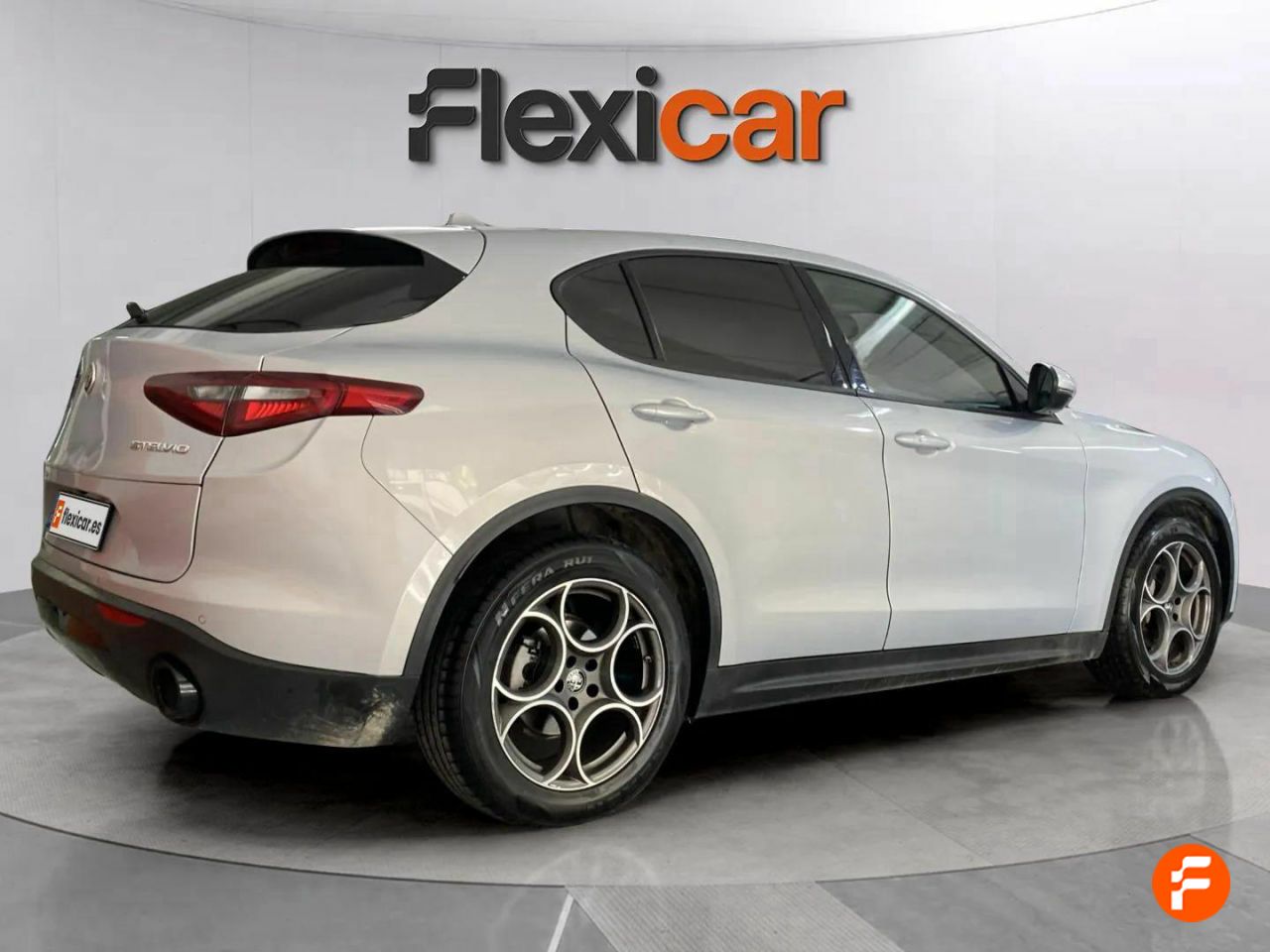 Foto Alfa Romeo Stelvio 8