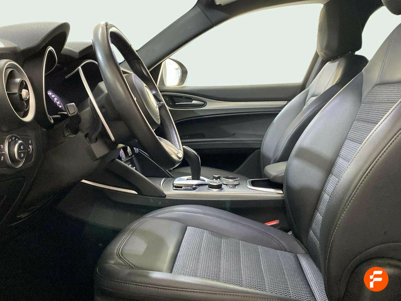 Foto Alfa Romeo Stelvio 11