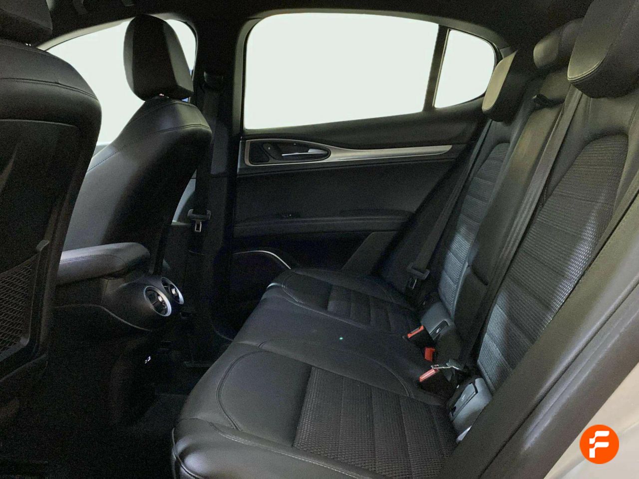 Foto Alfa Romeo Stelvio 12
