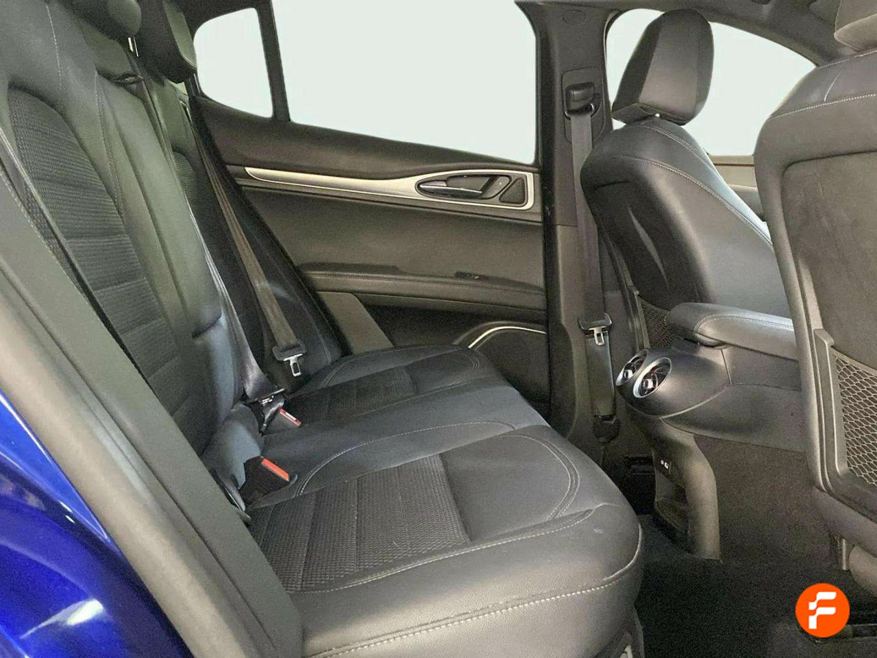 Foto Alfa Romeo Stelvio 14