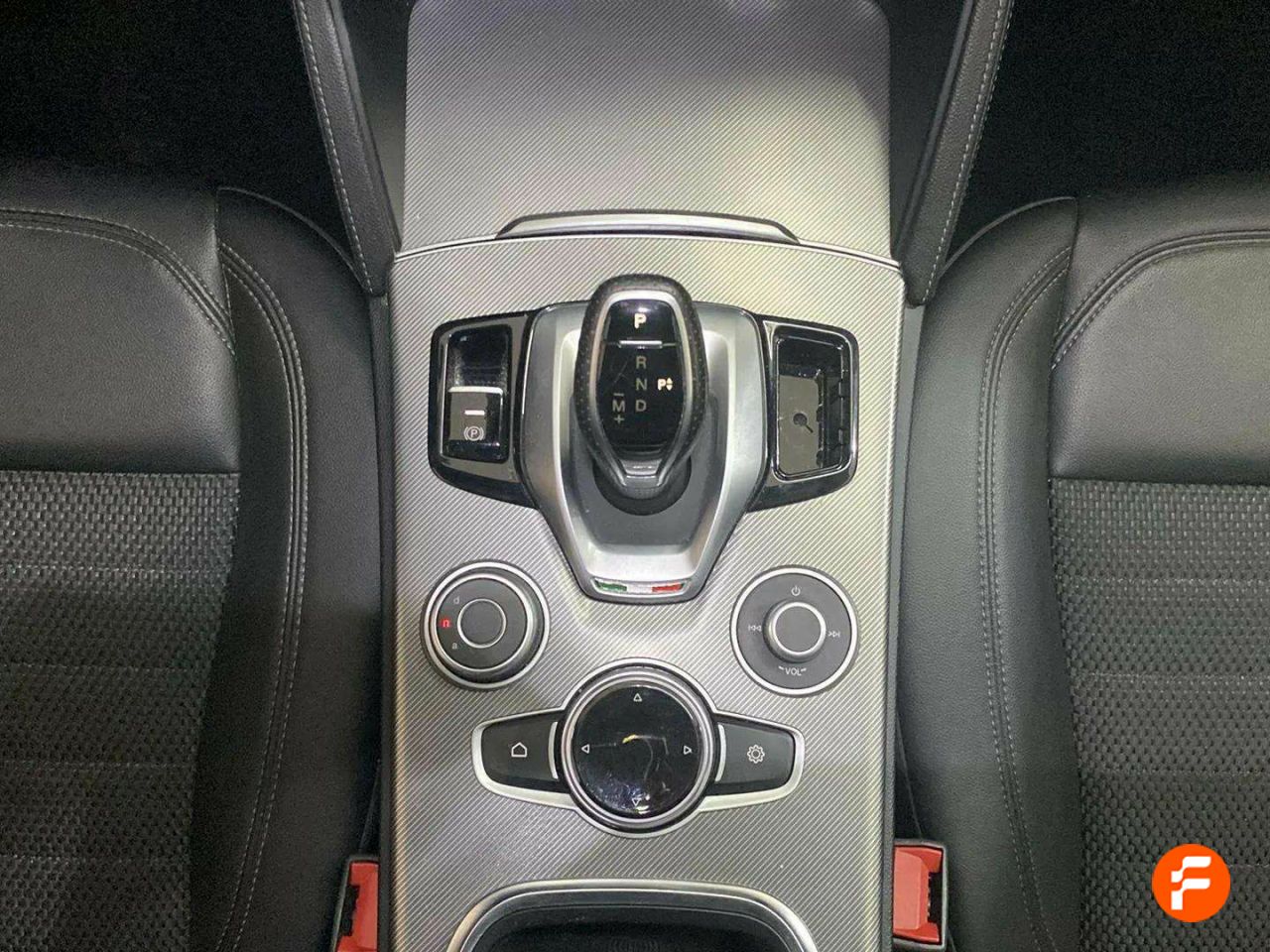 Foto Alfa Romeo Stelvio 18