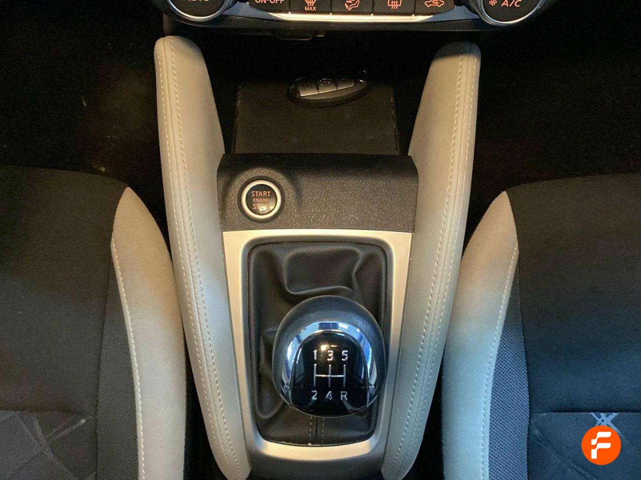 Foto Nissan Micra 18