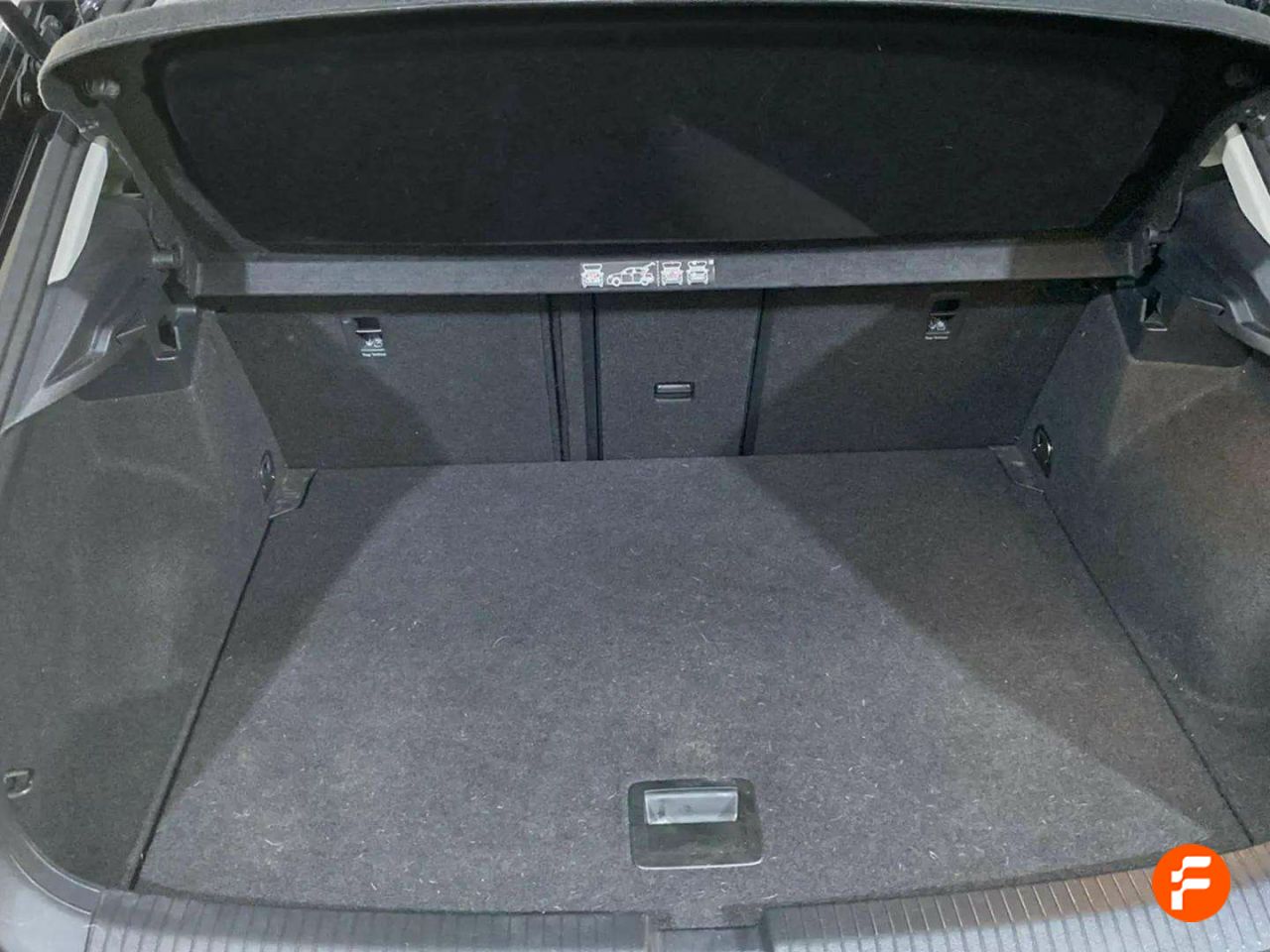 Foto Volkswagen T-Roc 10