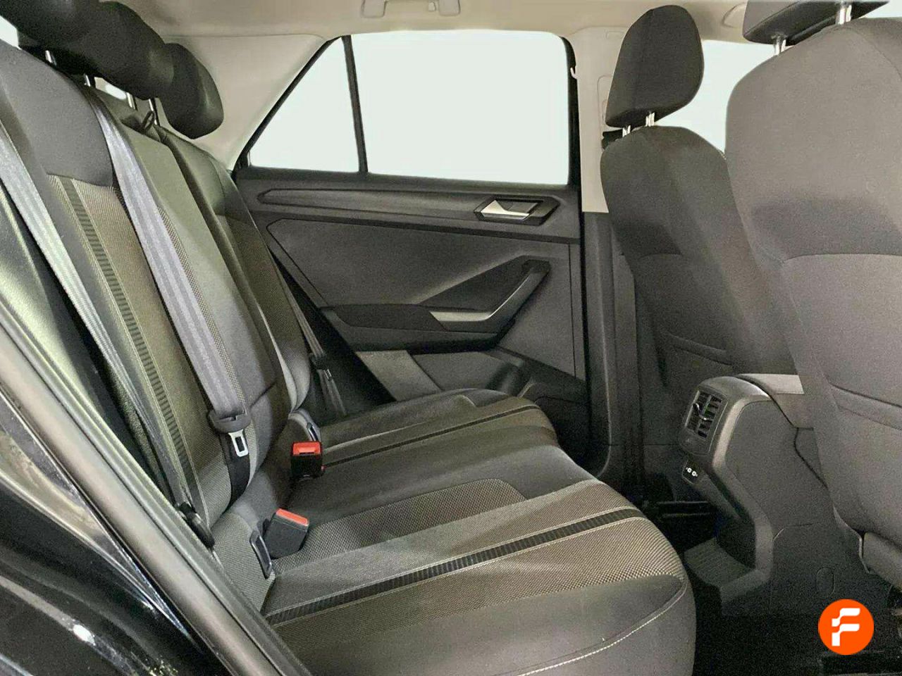 Foto Volkswagen T-Roc 14