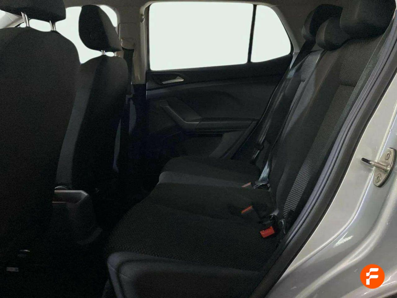 Foto Volkswagen T-Cross 12