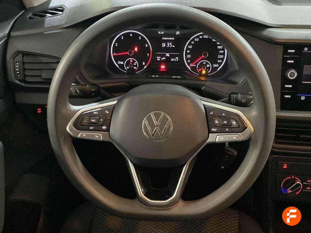 Foto Volkswagen T-Cross 18