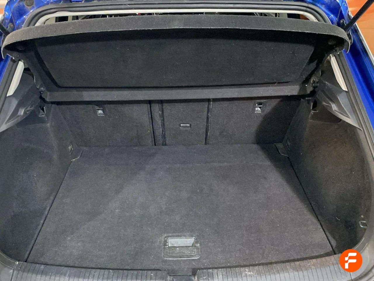 Foto Volkswagen T-Roc 10