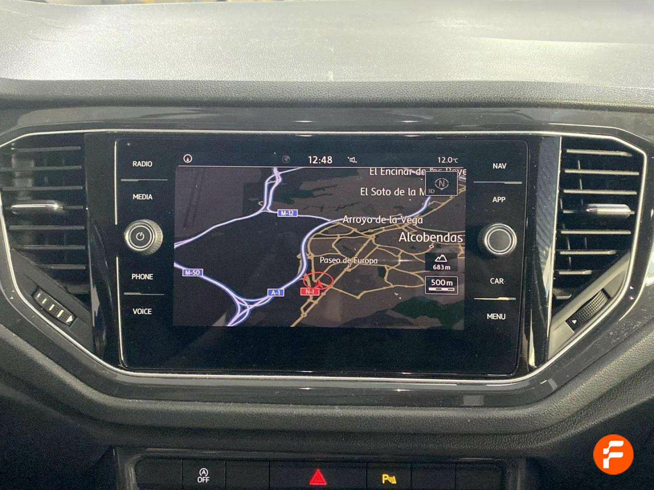 Foto Volkswagen T-Roc 16